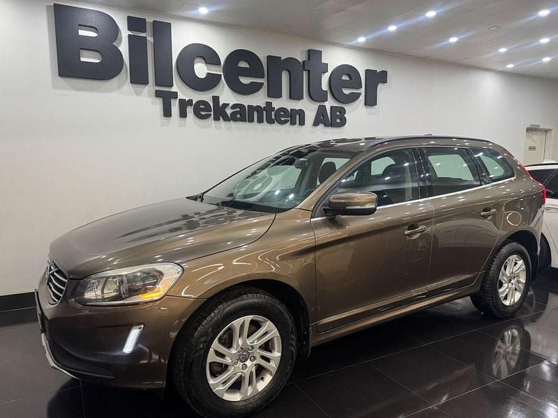 Brun Begagnad 2014 Volvo XC60 Momentum SUV | 129 900 kr (Marknadspris) - Bild 1/4