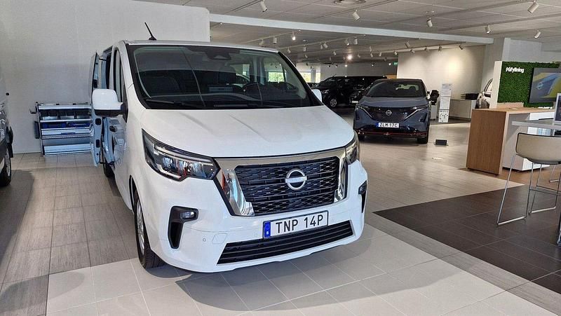 Vit Ny 2025 Nissan Primastar Tekna Minibuss | 513 919 kr - Bild 1/4