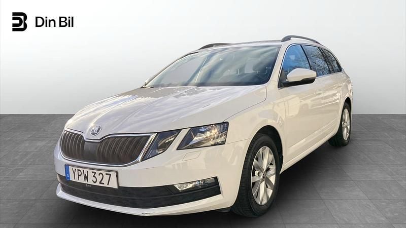 Candy white Begagnad 2018 Skoda Octavia Ambition Kombi | 149 900 kr (Marknadspris) - Bild 1/4