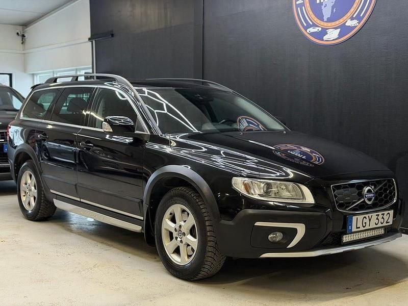 Begagnad Volvo XC70 Momentum 181 HK (133 kW) 2016 Svart Kombi