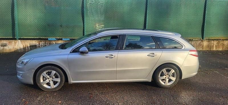 Grå Begagnad 2011 Peugeot 508 Kombi | 37 500 kr (Marknadspris) - Bild 1/4