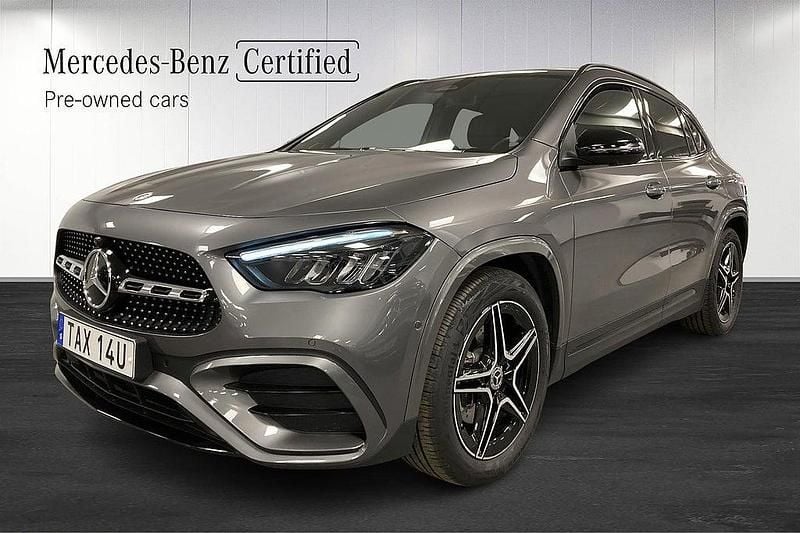 Begagnad Mercedes GLA200 Premium 163 HK (119 kW) 2024 Grå SUV