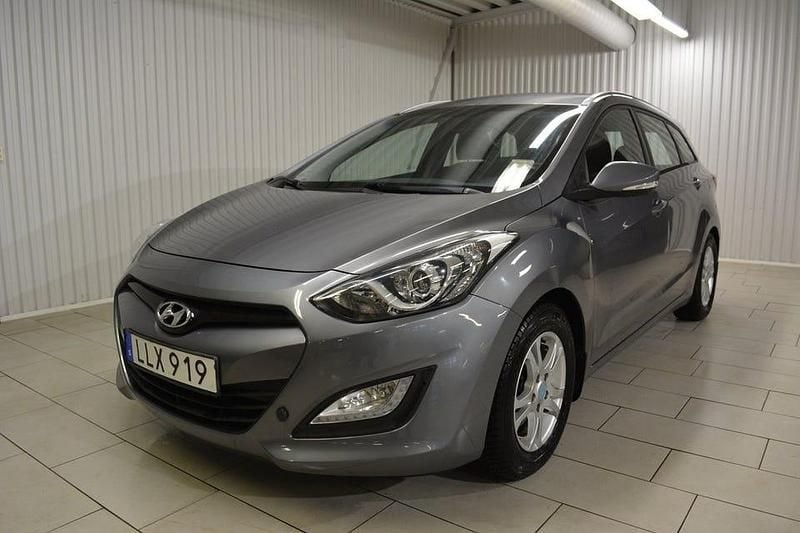 Grå Begagnad 2014 Hyundai i30 Kombi | 85 000 kr (Marknadspris) - Bild 1/3