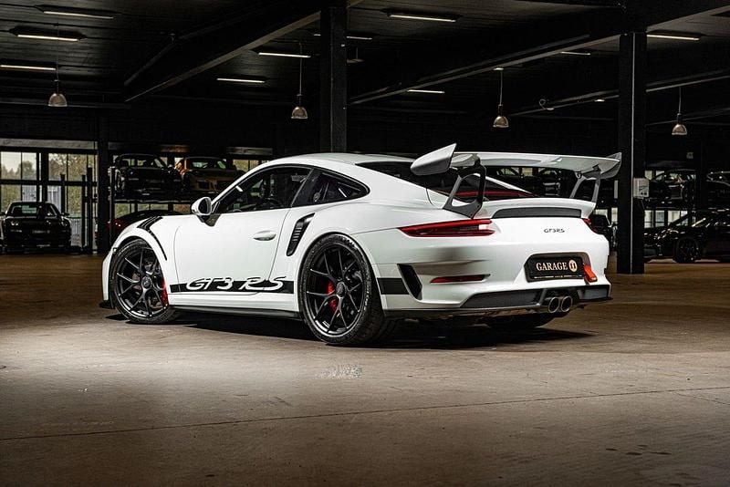 Begagnad Porsche 911 GT3 RS 520 HK (382 kW) 2019 Vit Sportkupé
