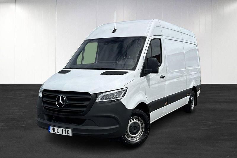 Vit (white) Begagnad 2023 Mercedes Sprinter Van | 424 875 kr (Superpris) - Bild 1/4