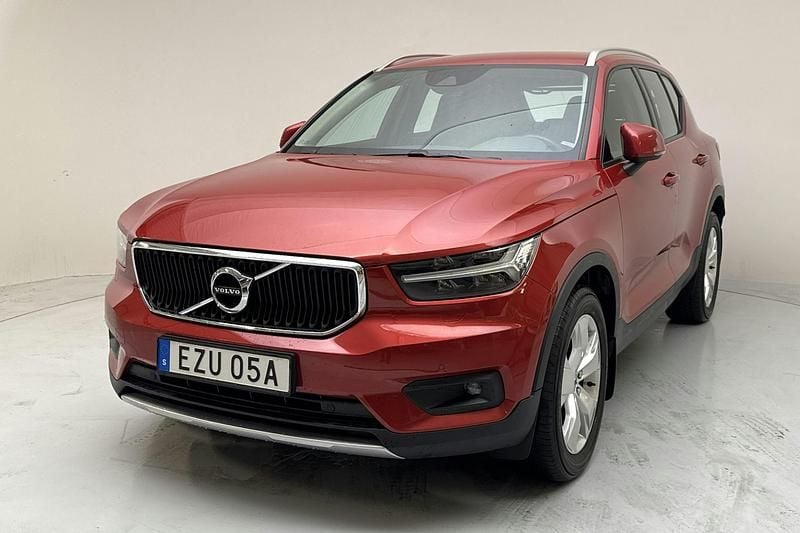 Röd Begagnad 2020 Volvo XC40 Business Edition SUV | 294 800 kr (Bra pris) - Bild 1/4