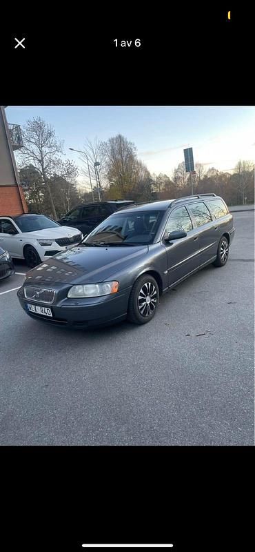 Begagnad 2005 Volvo V70 Kombi | 28 000 kr (Marknadspris) - Bild 1/4