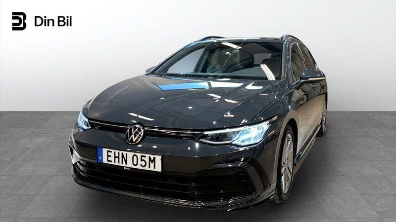 Grå Begagnad 2021 VW Golf VIII R-line Kombi | 274 900 kr (Dyr) - Bild 1/4