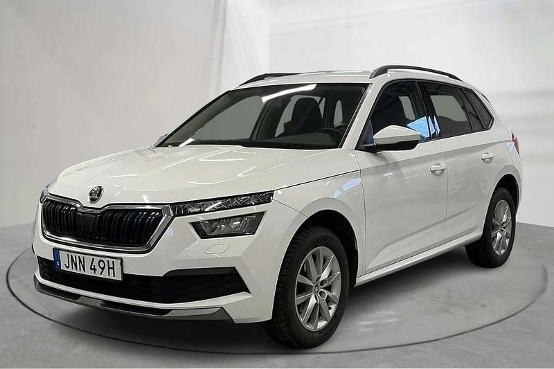 Vit Begagnad 2022 Skoda Kamiq Ambition SUV | 184 900 kr (Bra pris) - Bild 1/4