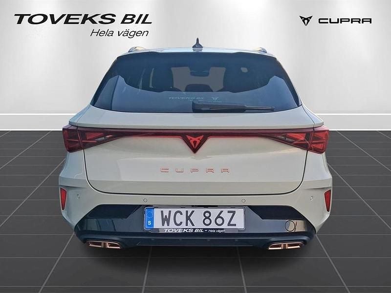 Ny Cupra Leon 2026 Grå
