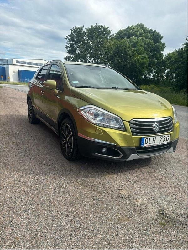 Grön Begagnad 2014 Suzuki SX4 S-Cross SUV | 99 999 kr (Bra pris) - Bild 1/4