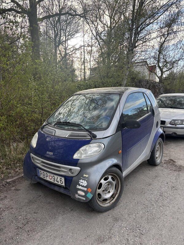 Blå Begagnad 2000 Smart ForTwo Coupé Sportkupé | 18 000 kr - Bild 1/4