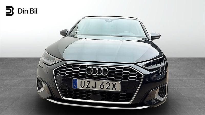 Begagnad Audi A3 Sportback Advanced Plus 150 HK (110 kW) 2022 Grå Halvkombi