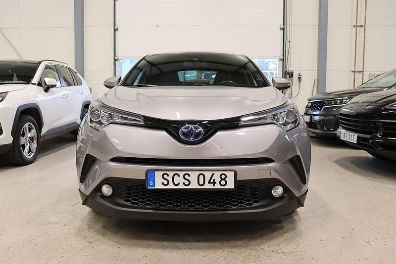Begagnad Toyota C-HR Edition 122 HK (89 kW) 2018 Mörkgrå SUV
