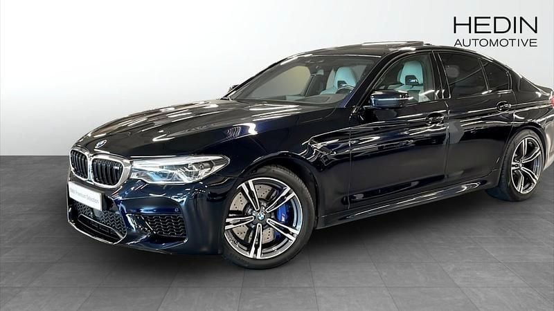 Begagnad 2018 BMW M5 Sedan | 648 700 kr (Marknadspris) - Bild 1/4