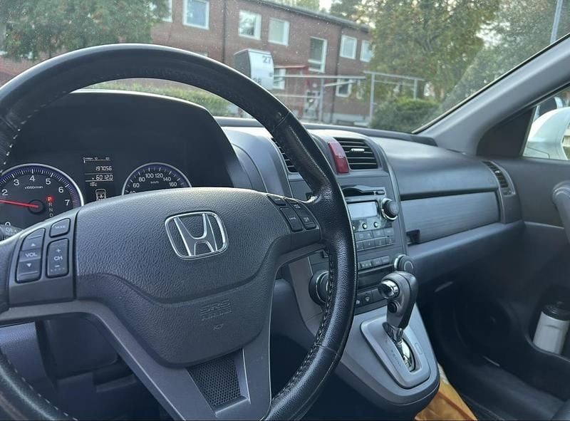 Vit Begagnad 2009 Honda CR-V SUV | 75 000 kr (Bra pris) - Bild 1/4