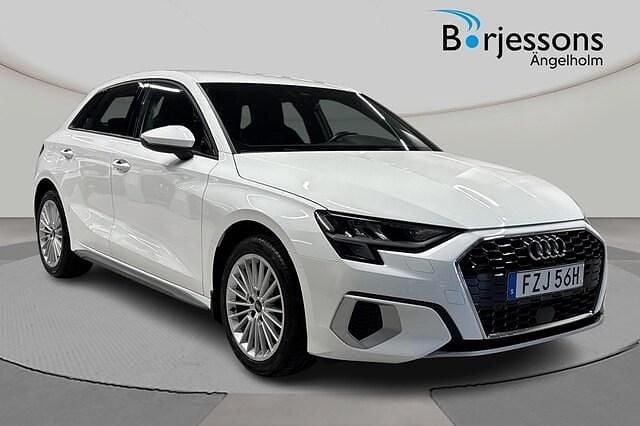 Ibisvit Begagnad 2022 Audi A3 Advanced Plus | 249 000 kr (Lite dyr) - Bild 1/4