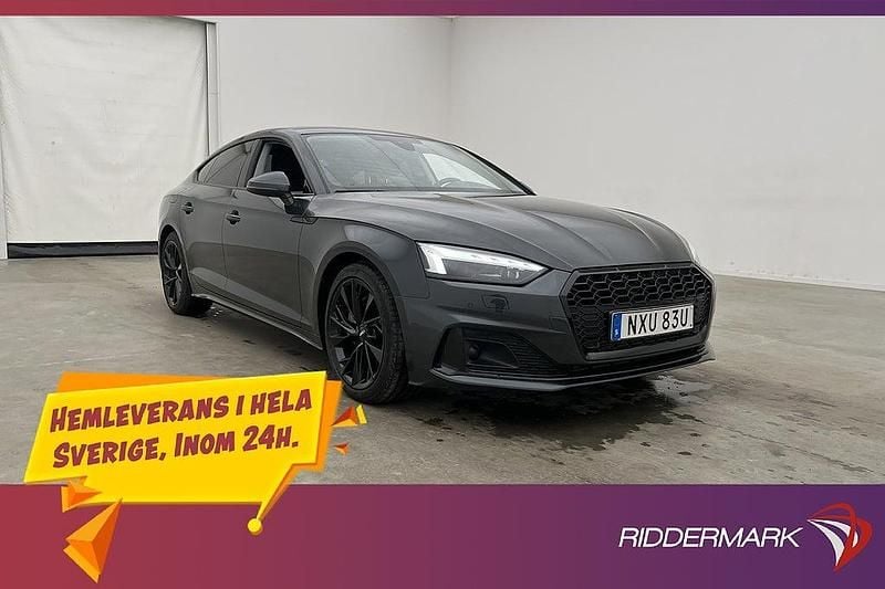 Grå Begagnad 2021 Audi A5 Sportback Halvkombi | 329 800 kr (Marknadspris) - Bild 1/3