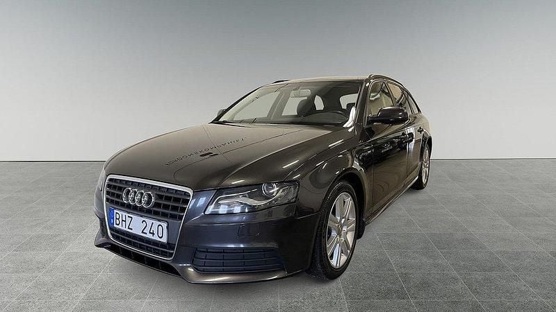 Grå Begagnad 2011 Audi A4 Kombi | 94 900 kr (Marknadspris) - Bild 1/4