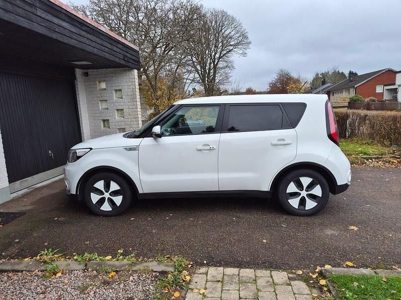 Begagnad 2018 Kia Soul SUV | 85 000 kr (Marknadspris) - Bild 1/4