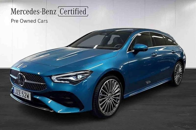 Blå Ny 2025 Mercedes CLA250e Shooting Brake Kombi | 418 900 kr - Bild 1/1