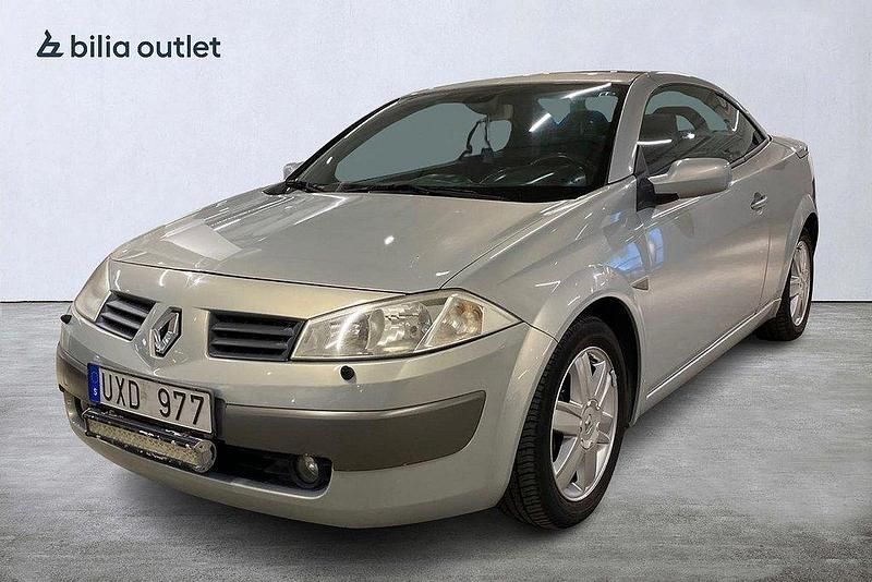 Ljusgrå Begagnad 2004 Renault Mégane Cabriolet Cab | 25 000 kr (Marknadspris) - Bild 1/4