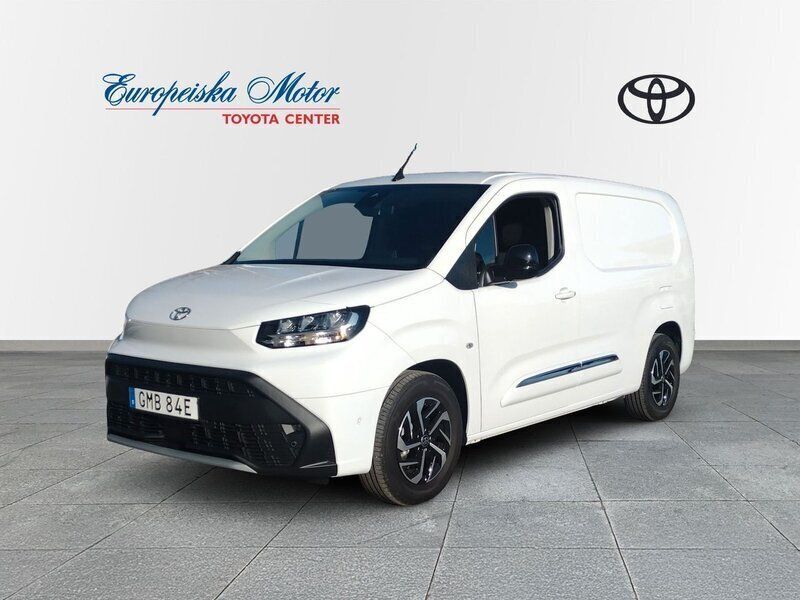 Vit Ny 2024 Toyota Proace City Van | 519 000 kr (Marknadspris) - Bild 1/4