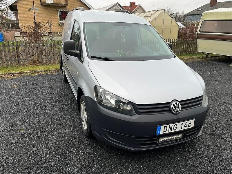 Begagnad VW Caddy 110 HK (80 kW) 2015 Minibuss