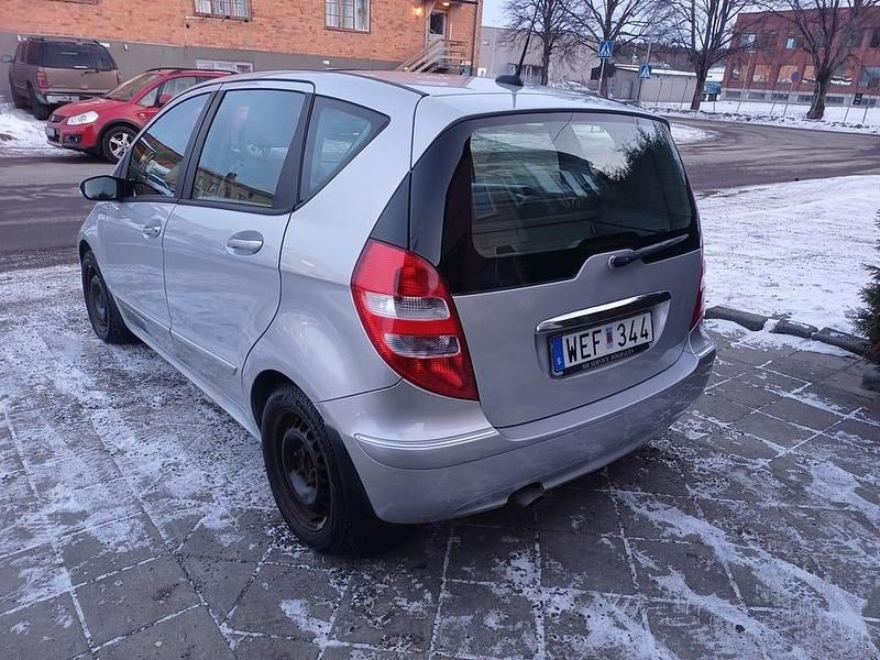 Begagnad Mercedes A200 Elegance 136 HK (100 kW) 2005 Silver
