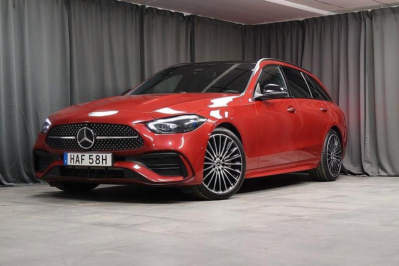 Röd Begagnad 2024 Mercedes C220 AMG Line Premium Plus Kombi | 549 000 kr (Dyr) - Bild 1/4