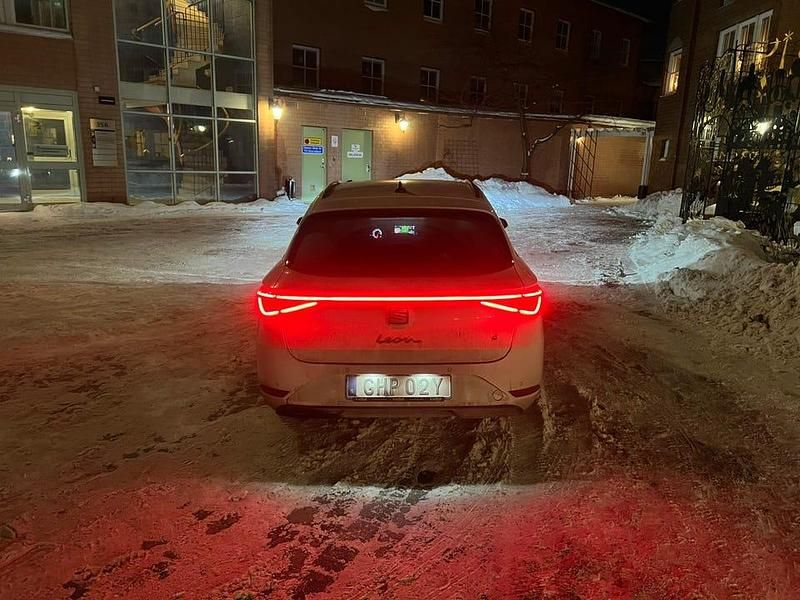 Begagnad Seat Leon 4Drive 150 HK (110 kW) 2022