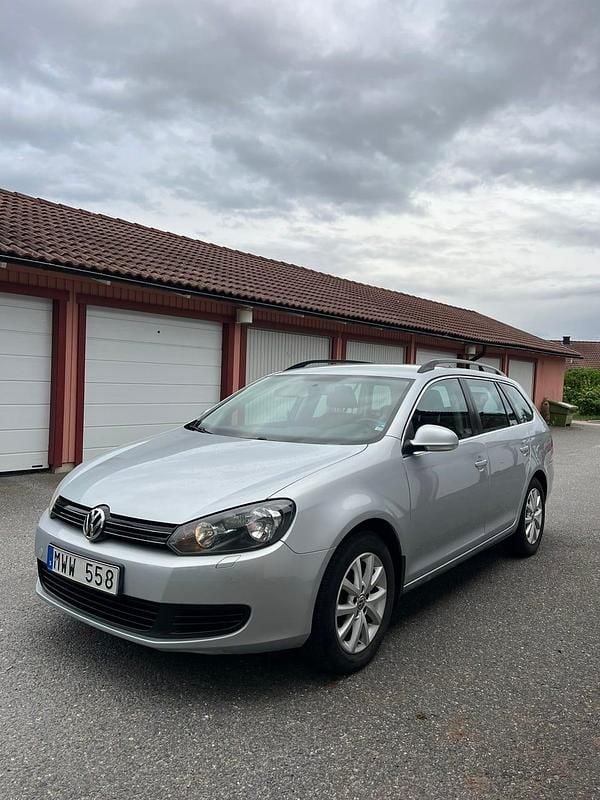Begagnad 2012 VW Golf VII Kombi | 82 000 kr (Bra pris) - Bild 1/4