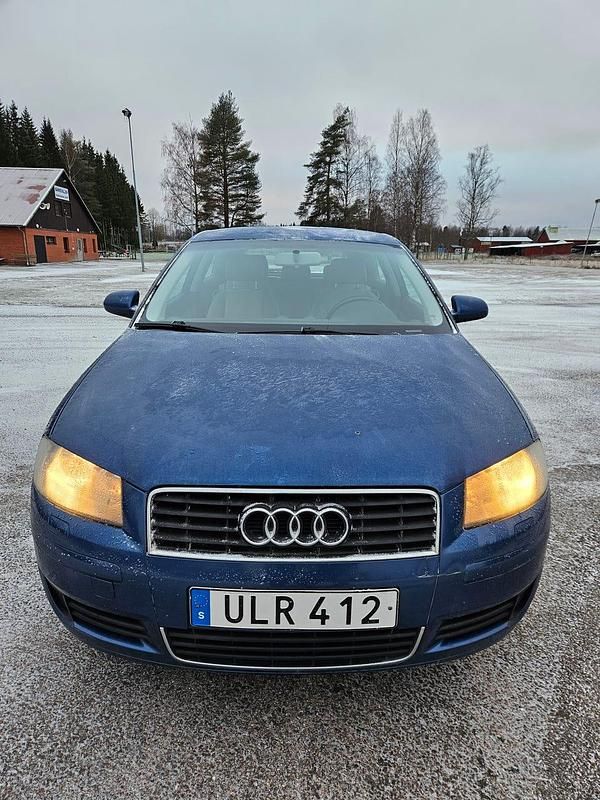 Begagnad 2004 Audi A3 Halvkombi | 23 000 kr (Marknadspris) - Bild 1/4