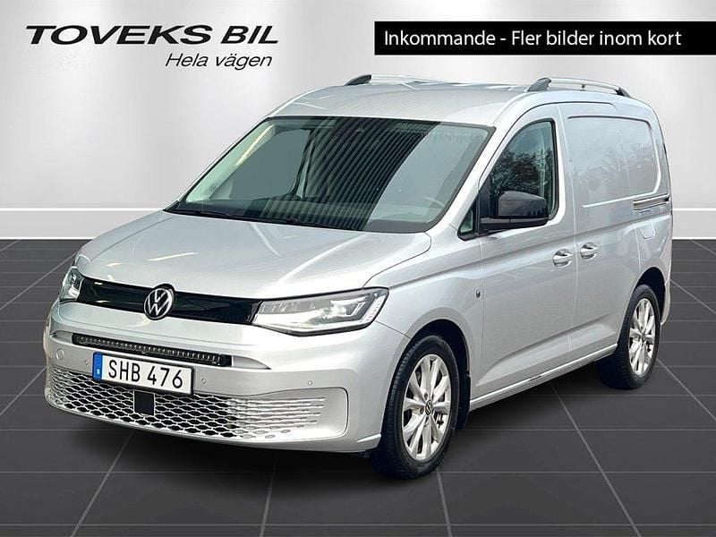 Silver (reflexsilver metallic) Begagnad 2023 VW Caddy Minibuss | 229 900 kr (Superpris) - Bild 1/3
