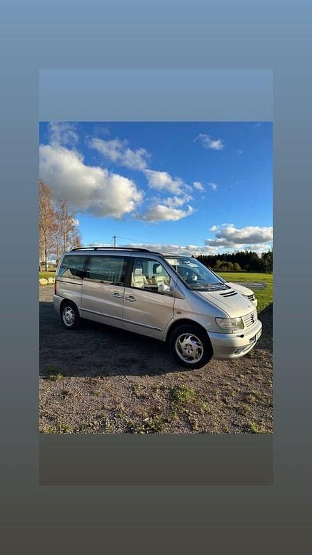 Silver Begagnad 2003 Mercedes Viano Minibuss | 45 000 kr - Bild 1/4