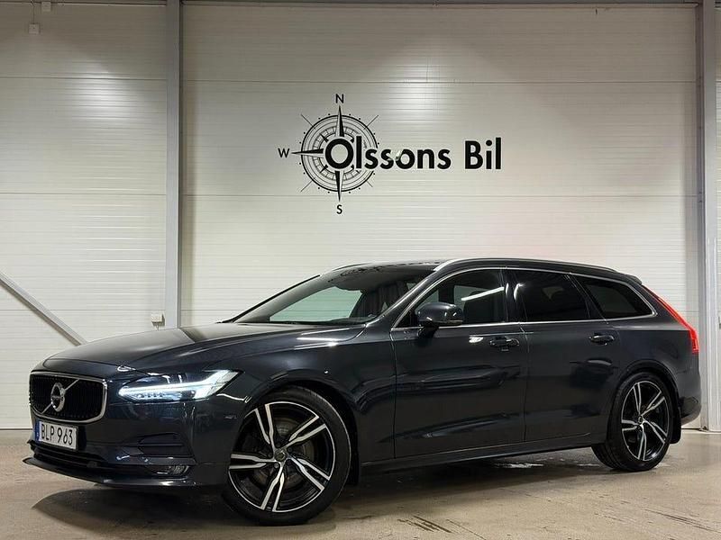 Grå Begagnad 2018 Volvo V90 Momentum Kombi | 259 900 kr (Marknadspris) - Bild 1/4