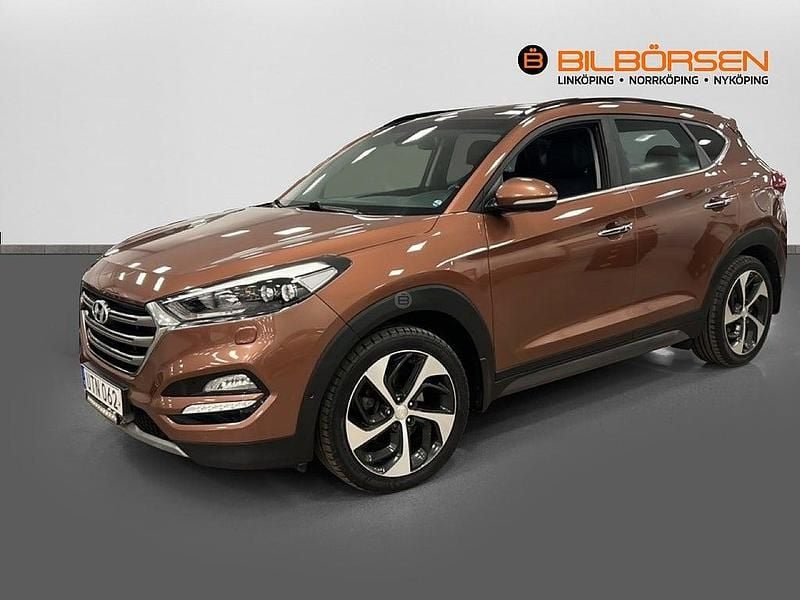 Orange Begagnad 2017 Hyundai Tucson Premium SUV | 179 900 kr (Marknadspris) - Bild 1/4
