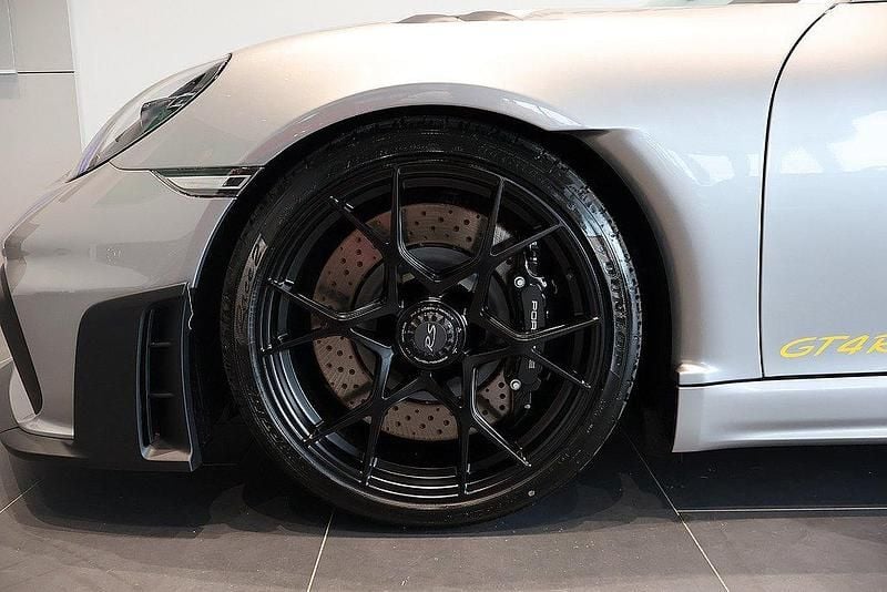 Ny Porsche 718 Cayman GT4 501 HK (368 kW) 2025 Silver Sportkupé