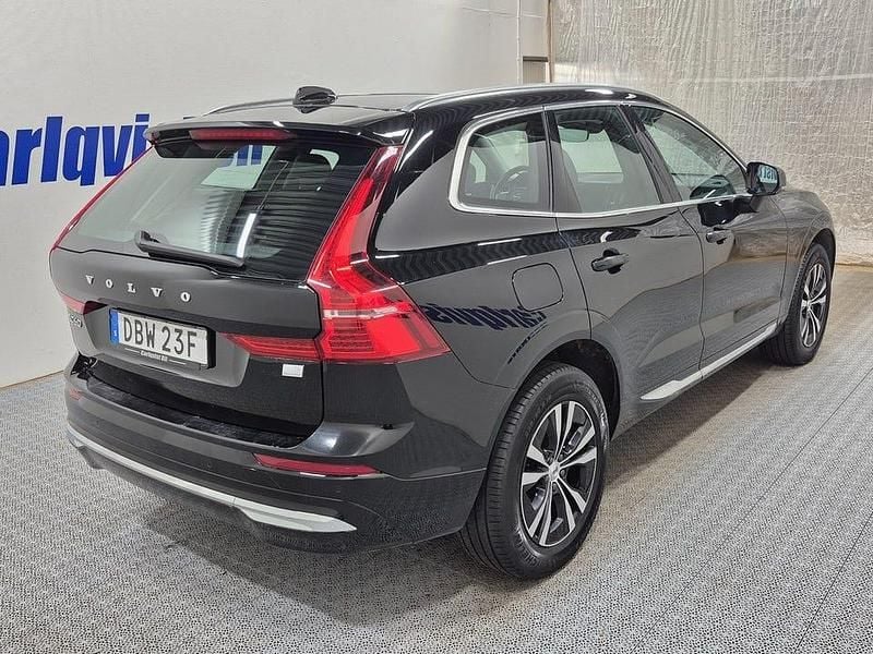 Begagnad Volvo XC60 Core 253 HK (186 kW) 2023 Svart SUV
