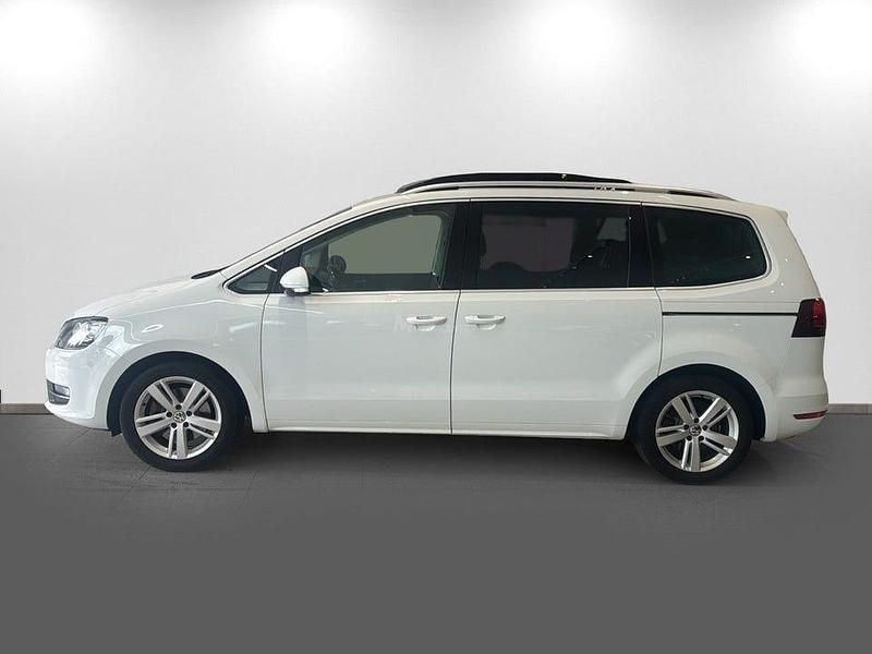 Begagnad VW Sharan 184 HK (135 kW) 2017 Vit Minibuss