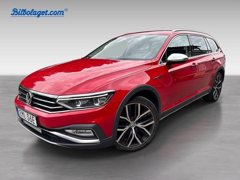 Röd Begagnad 2020 VW Passat Alltrack Kombi | 269 900 kr (Lite dyr) - Bild 1/4