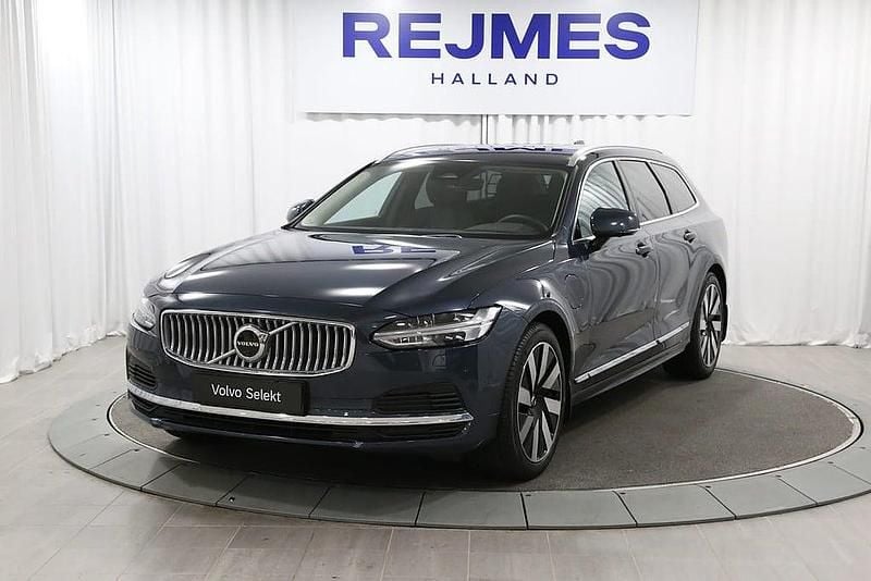 Ljusgrå (grå) Begagnad 2024 Volvo V90 Plus Kombi | 459 500 kr (Superpris) - Bild 1/4