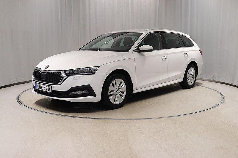 Vit Begagnad 2022 Skoda Octavia G-TEC Kombi | 209 900 kr (Marknadspris) - Bild 1/4