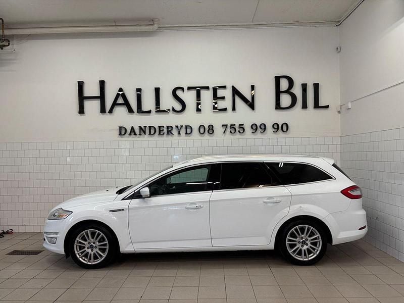 Vit Begagnad 2013 Ford Mondeo Business Edition Kombi | 79 000 kr (Marknadspris) - Bild 1/4