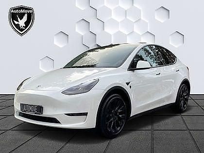 Vit Begagnad 2023 Tesla Model Y Standard Range SUV | 359 900 kr (Lite dyr) - Bild 1/4