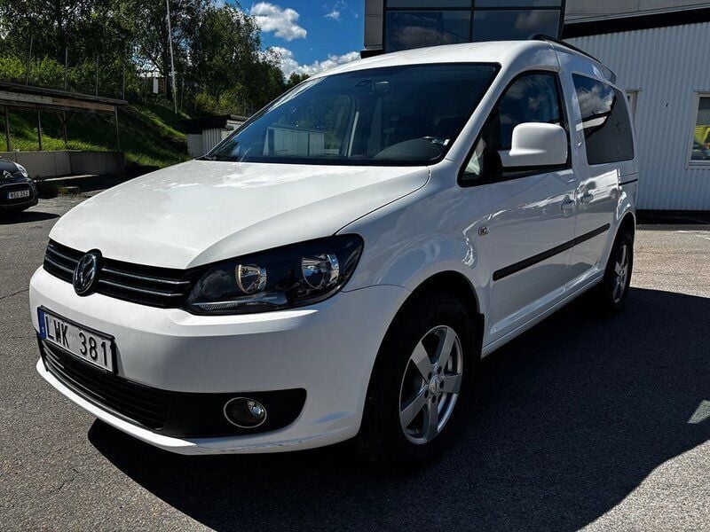 Vit Begagnad 2011 VW Caddy Life Minibuss | 76 300 kr (Bra pris) - Bild 1/4