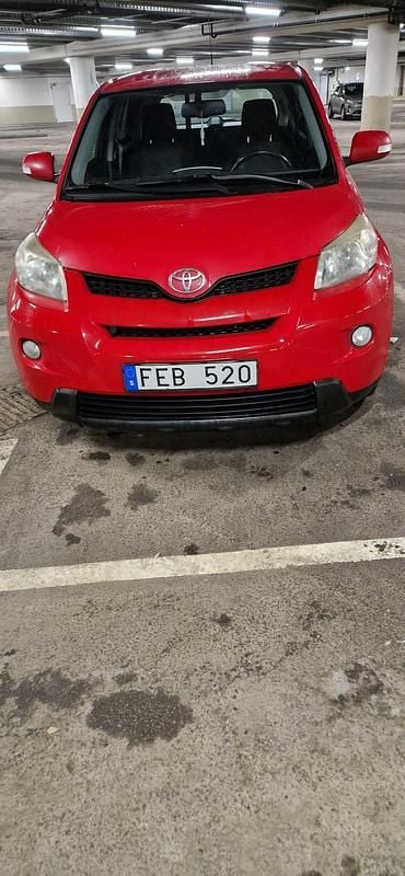 Begagnad 2009 Toyota Urban Cruiser Halvkombi | 30 000 kr (Dyr) - Bild 1/4