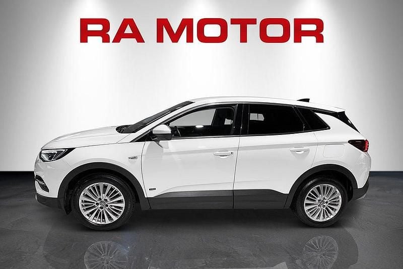 Begagnad Opel Grandland X Design Edition 224 HK (164 kW) 2020 Vit SUV