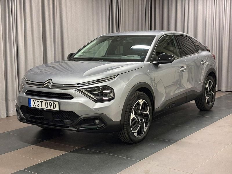 Grå Begagnad 2022 Citroën C4 PureTech Halvkombi | 219 900 kr (Marknadspris) - Bild 1/4