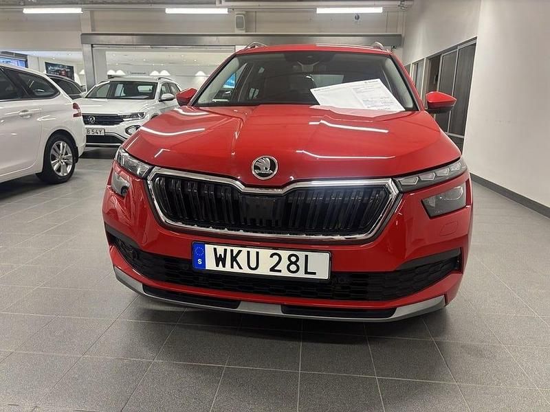 Begagnad Skoda Kamiq Style 116 HK (85 kW) 2019 Corrida red SUV